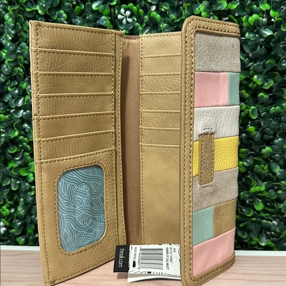 The Sak Iris Cali Leather Wallet #12 - Picture 4 of 4